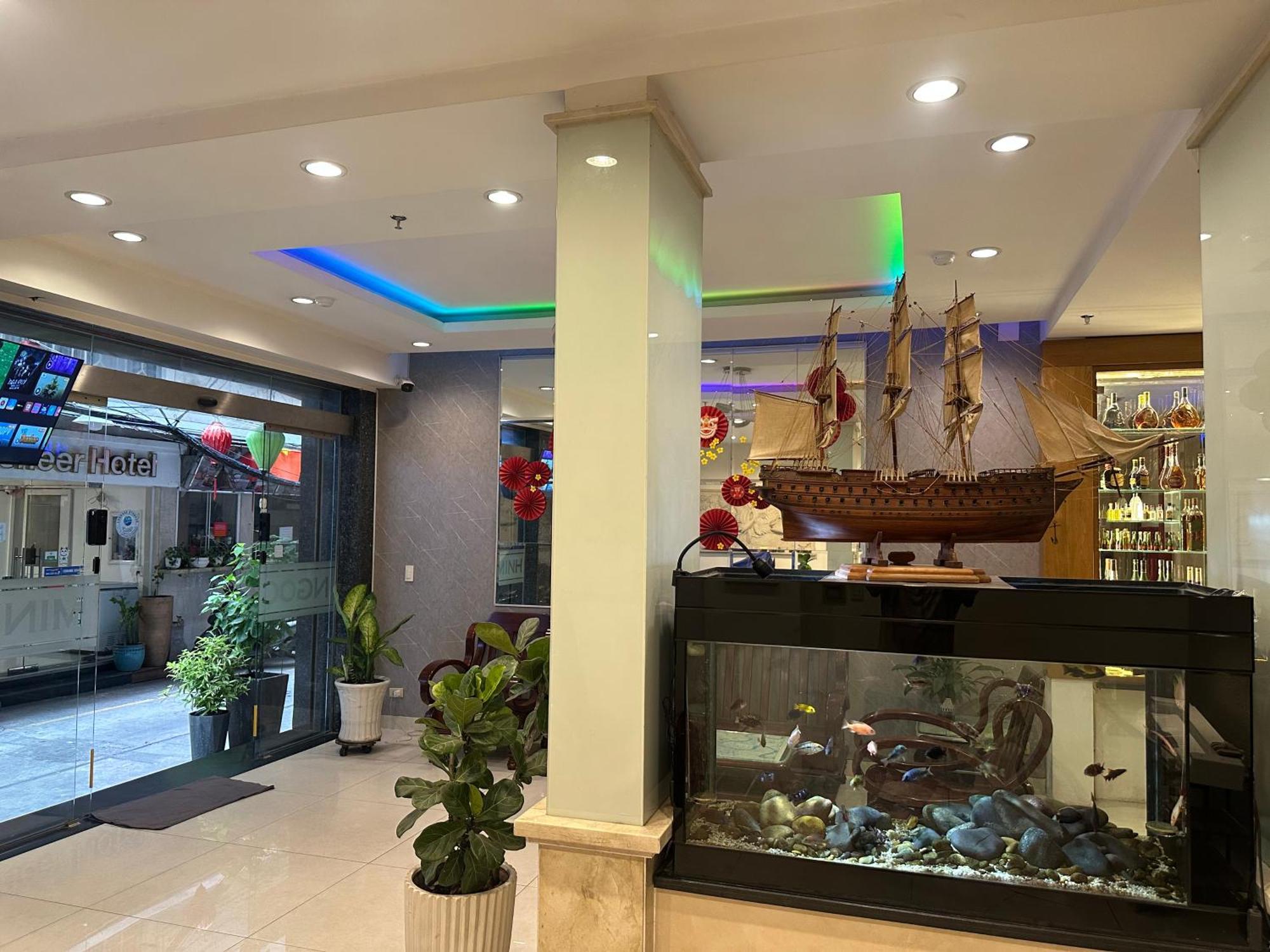 Khách sạn Ngoc Minh 2*
